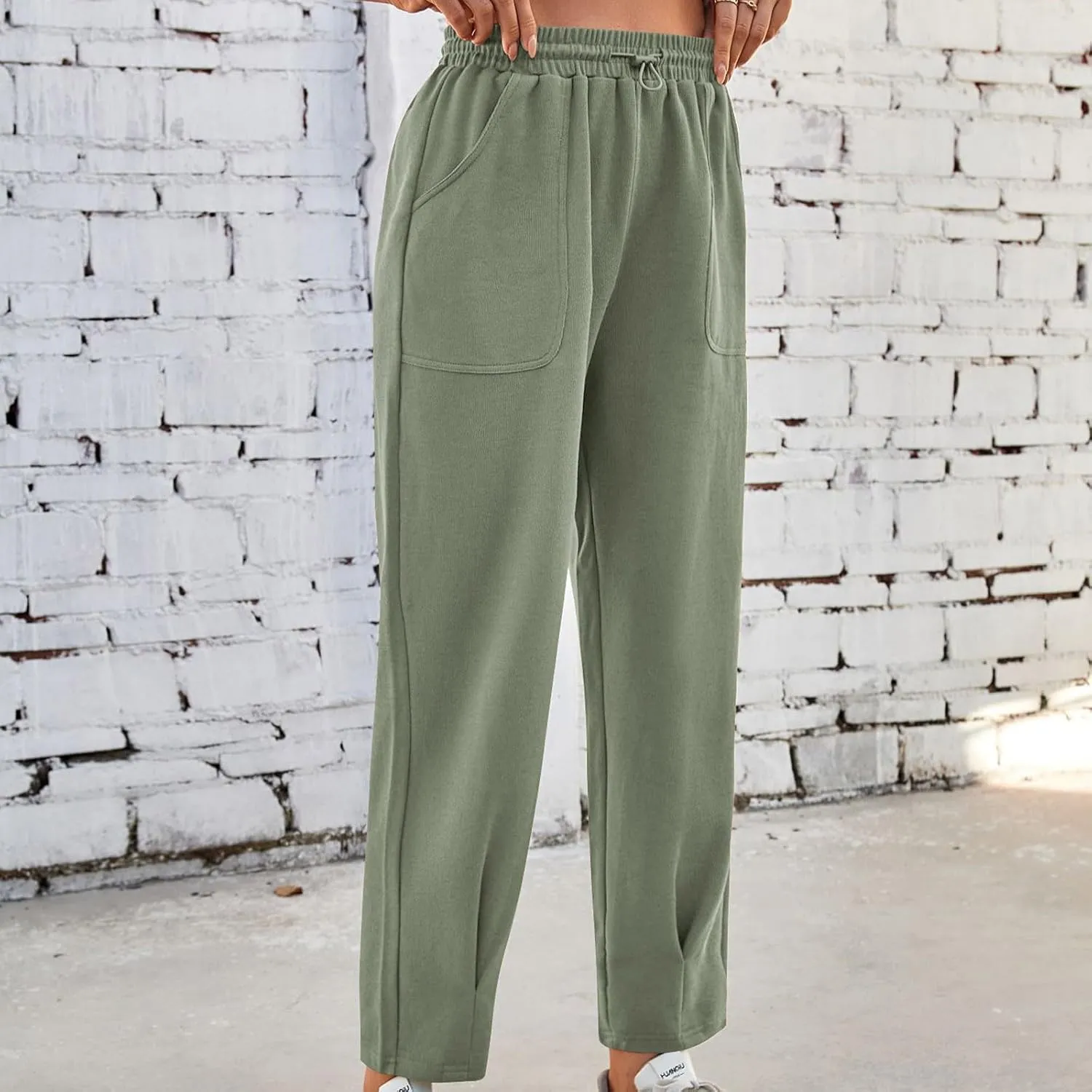 Dademeo Women's Sweatpants Straight Leg Drawstring Elastic Waist Trousers Casual Loose Sports Long Pants with Pockets
