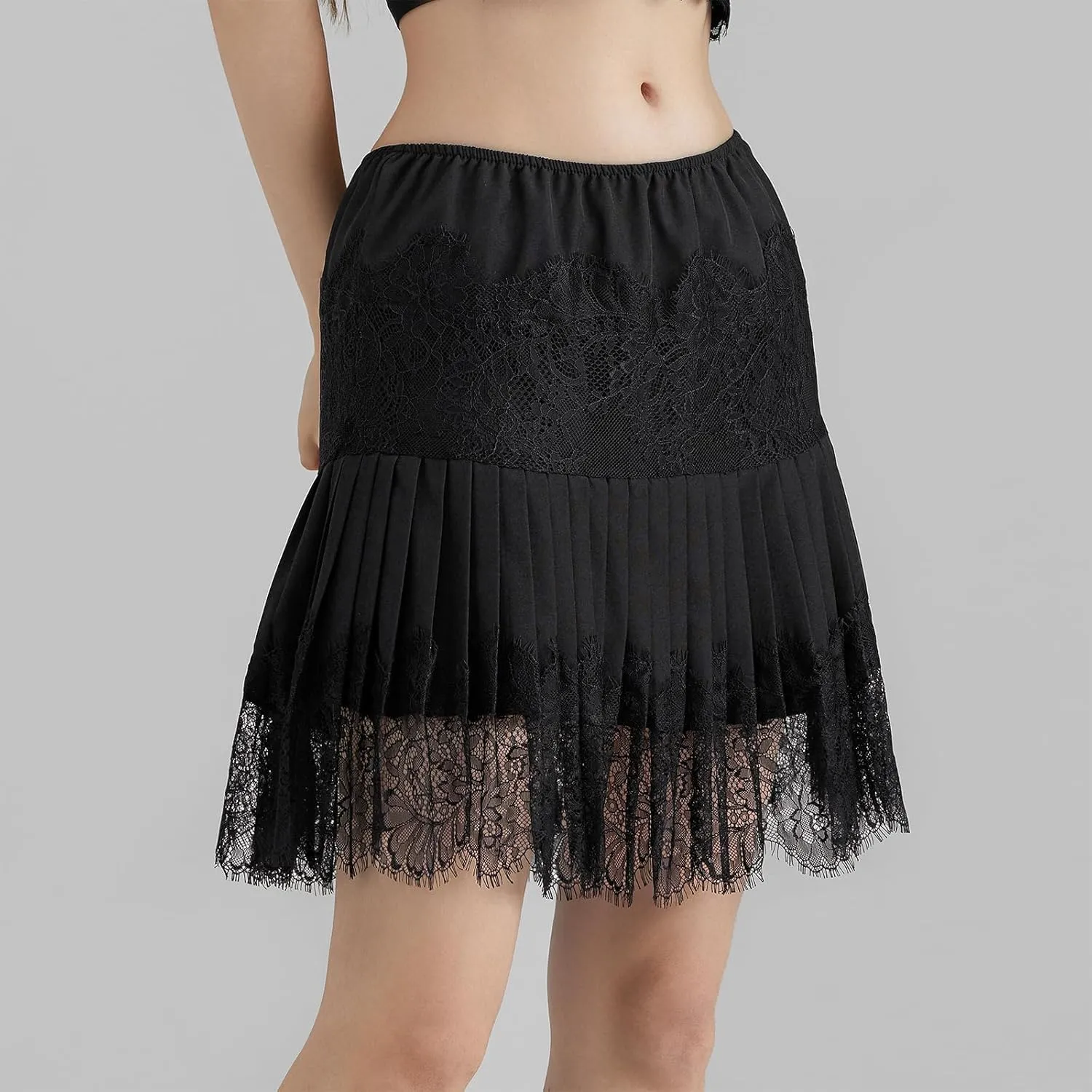 Women's Lace Mini Skirt Y2k Low Rise Pleated Ruffle Half Slip Skirt Layered Flowy Short Skirt Streetwear