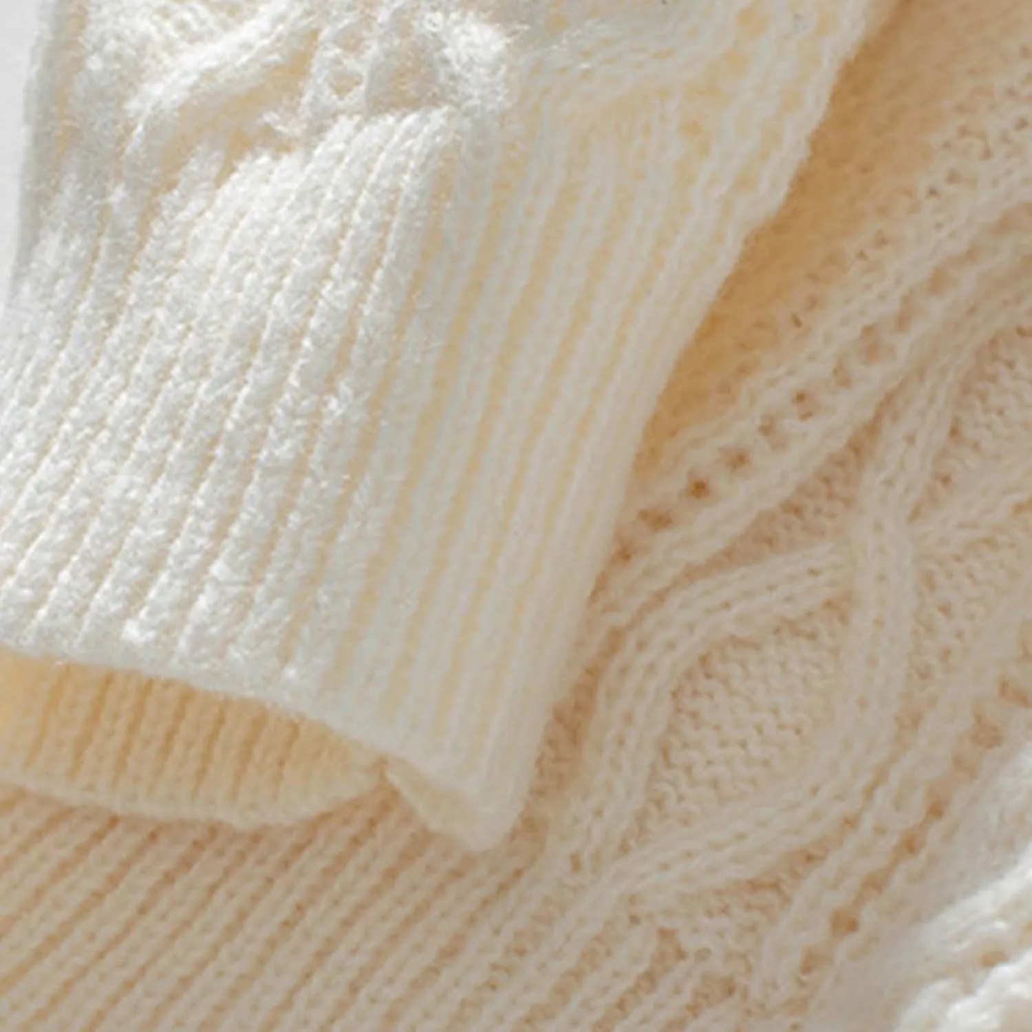 Womens Sweater Cable Knit Solid Color Round Neck Long Sleeve Casual Soft Loose Fit Sweaters Tops